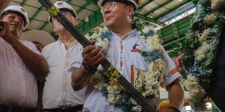 Celebran a El Alto con 10 actividades y entrega de obras